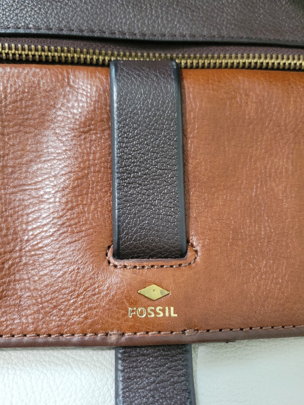 Fossil Leather Colorblock Crossbody Bag Black, Brown & Cream & Metal Key Charm - Picture 5 of 12